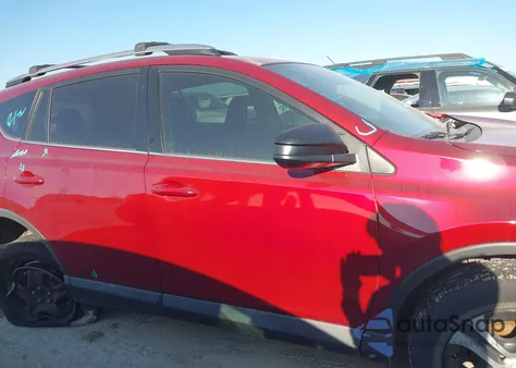 2018 Toyota Rav4 Le z USA, uszkodzony, nr VIN 2T3ZFREV9JW444716